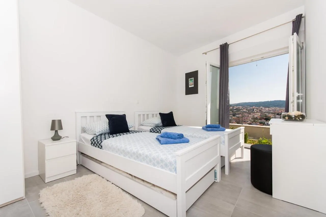 Apartment Julia Trogir